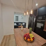 Spacious Bela Vista - By Ta Leut Agency דירה *