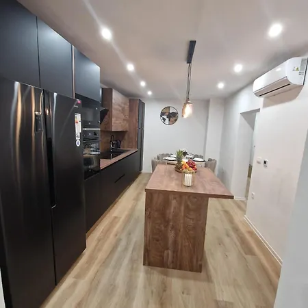 Apartment Spacious Bela Vista - By Ta Leut Agency