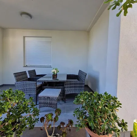 Apartment Spacious Bela Vista - By Ta Leut Agency *