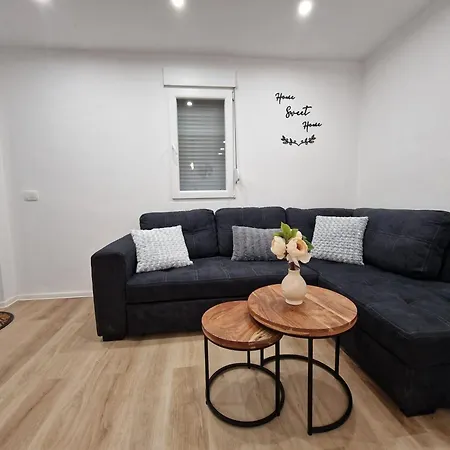 Apartment Spacious Bela Vista - By Ta Leut Agency