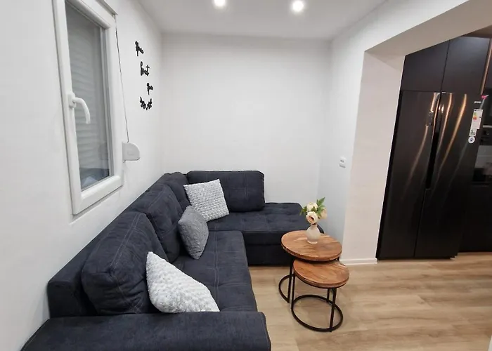 Spacious Bela Vista - By Ta Leut Agency
